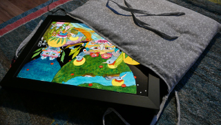 Pluju tiše kolem jabloní – obraz do tmy